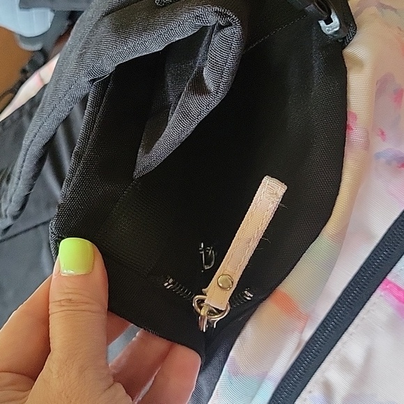 CARAN-Y ๐ BACKPACK - Picture 6 of 16